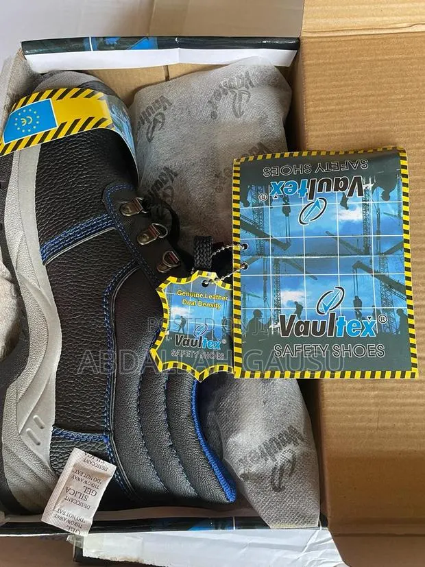 Safety Boot · Photo 1