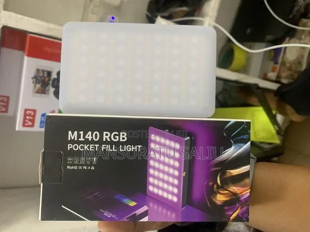 Pocket Fill Light M140 RGB · Photo 1