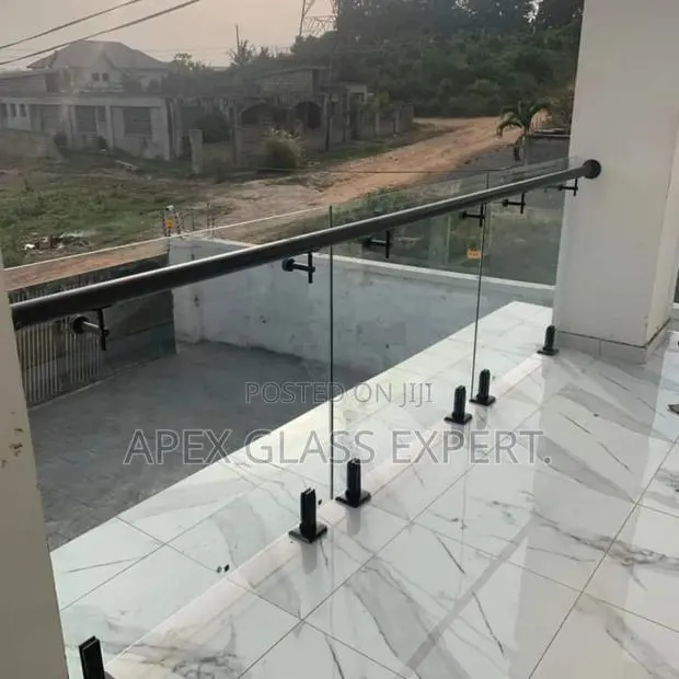 Black Spigot Balustrade With Railing Support · Photo 1