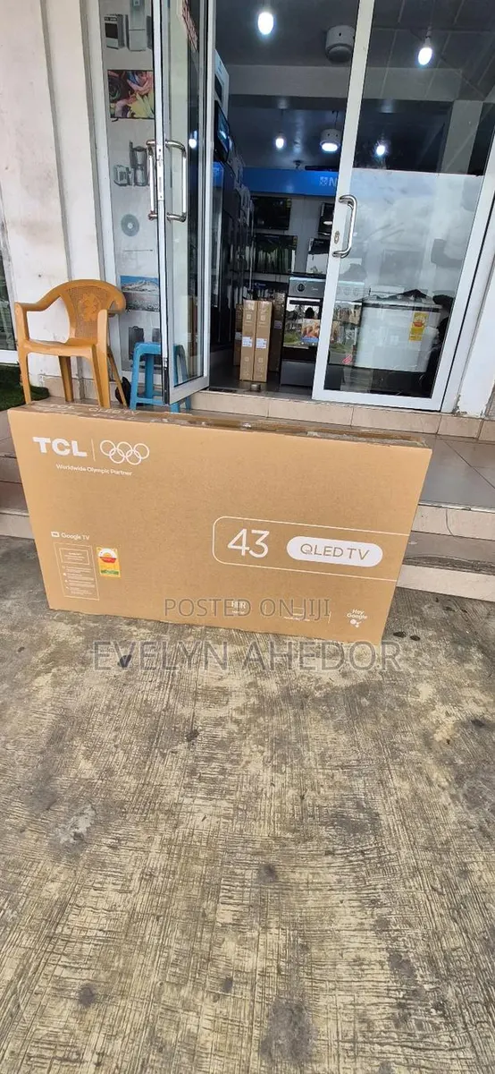 Qled TCL 43 Inches Smart TV Fresh in Box With 1yr Warranty for Sale · Photo 1