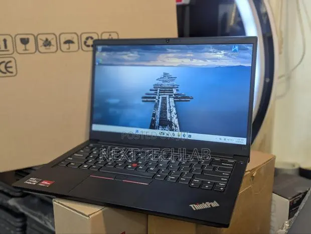 Laptop Lenovo ThinkPad E14 Gen 3 16GB AMD Ryzen 5 SSD 256GB · Photo 1