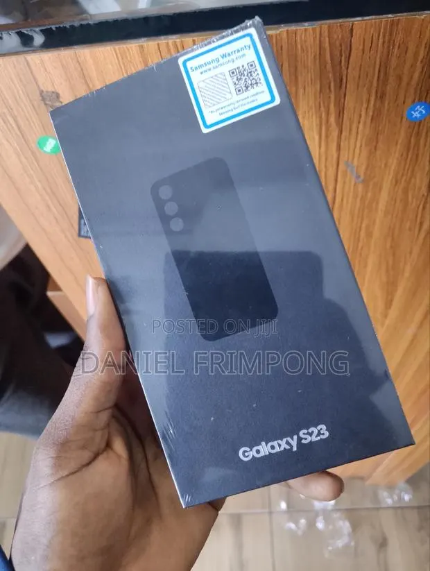New Samsung Galaxy S23 128 GB Black · Photo 1