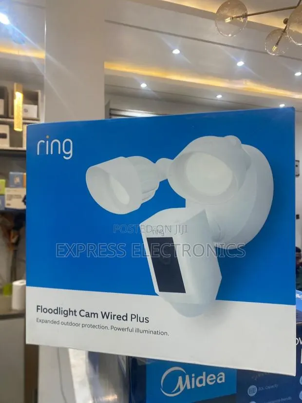 Zealous Sleek White Ring Outdoor Flood Light Cam Wired · Photo 1