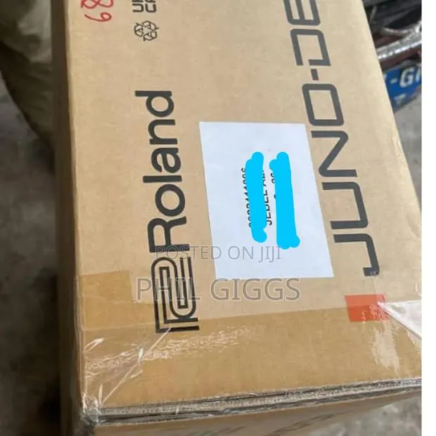 Roland Juno D6 · Photo 1