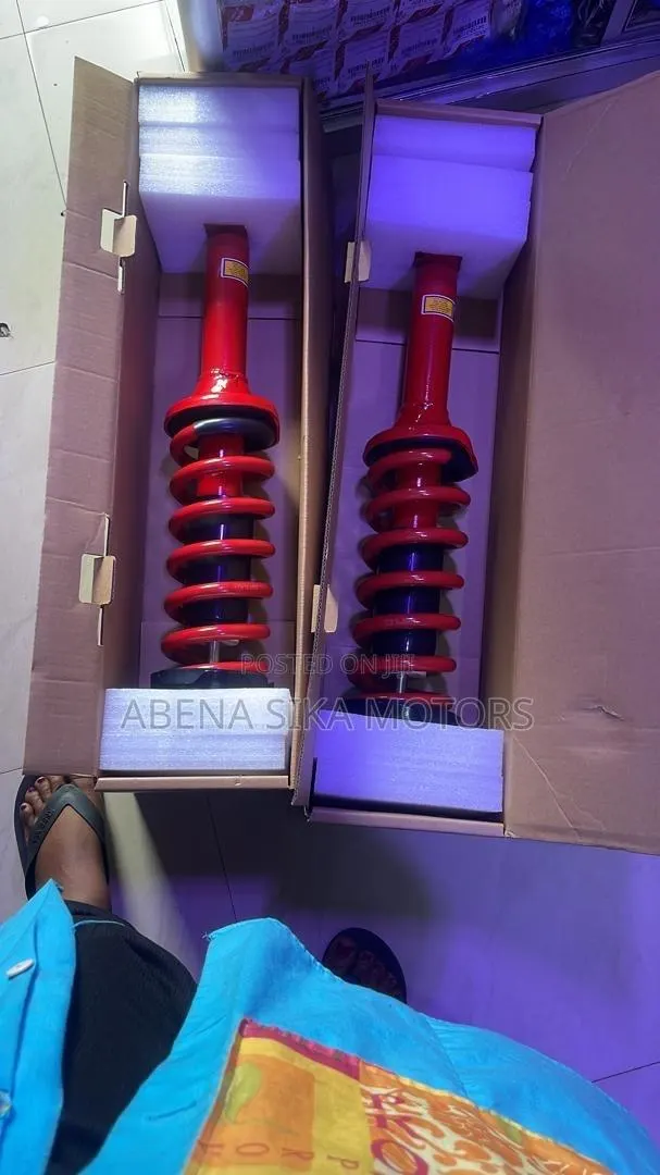 Ranger Rover Sports Back Shock Absorbers With Spring · Photo 1