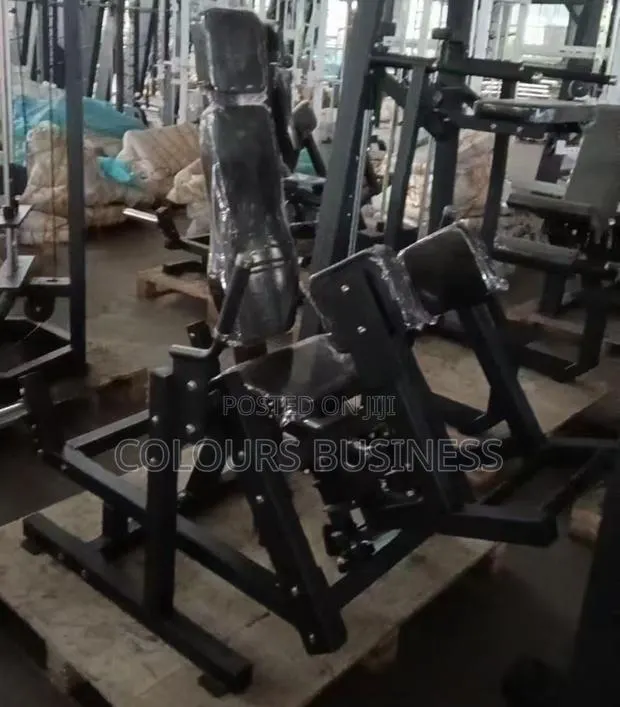 Hip Abduction Machine · Photo 1