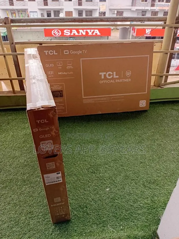 TCL 50inches: Compact Size, Big Impact Smart Tv · Photo 1