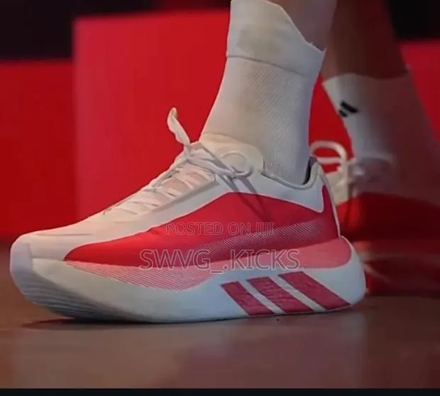 Adidas Hyperboost Edge White Red · Photo 1