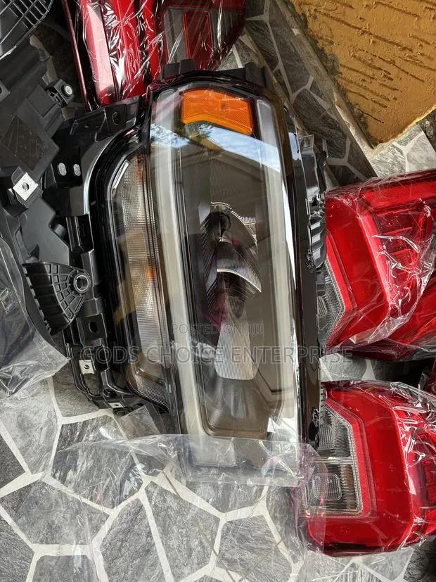 Headlight Ram 2500/3500 2019-2023-2024 Full Led Black · Photo 1