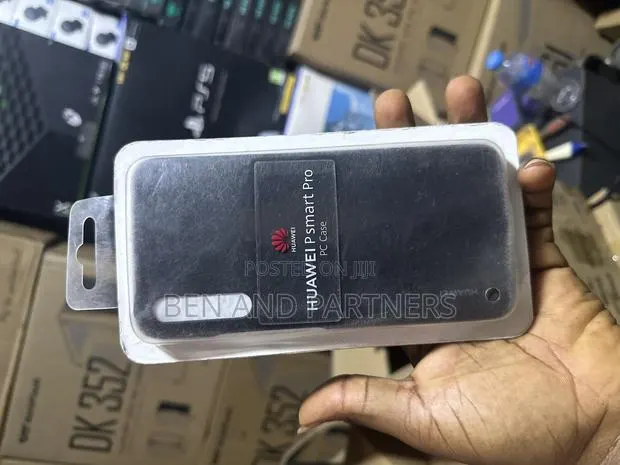 Original Huawei P Smart PRO Phone Case · Photo 1