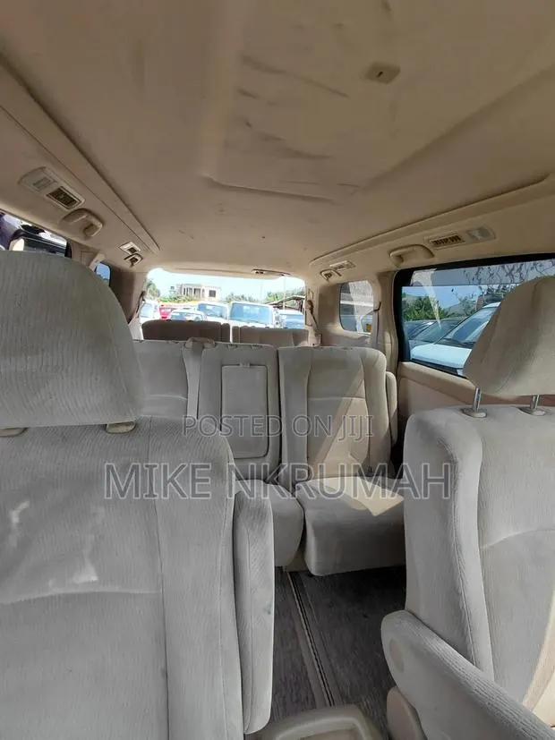 Toyota Vellfire 2012 Brown · Photo 1