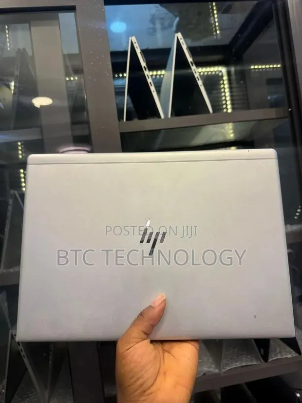 Laptop HP EliteBook 745 G6 8GB AMD Ryzen 5 SSD 256GB · Photo 1