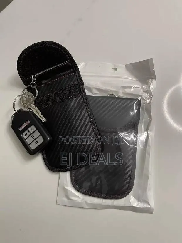 Faraday Bag for Keyless Entry Car Fob With Signal Blocking · Photo 1