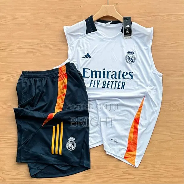 Armless Training Kit and NBA Shirt · Photo 1