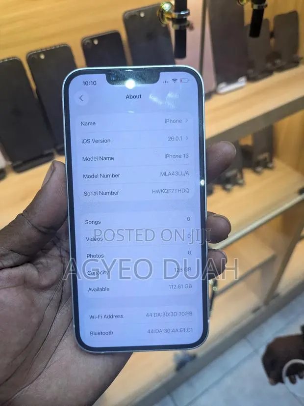 Apple iPhone 13 128 GB White · Photo 1