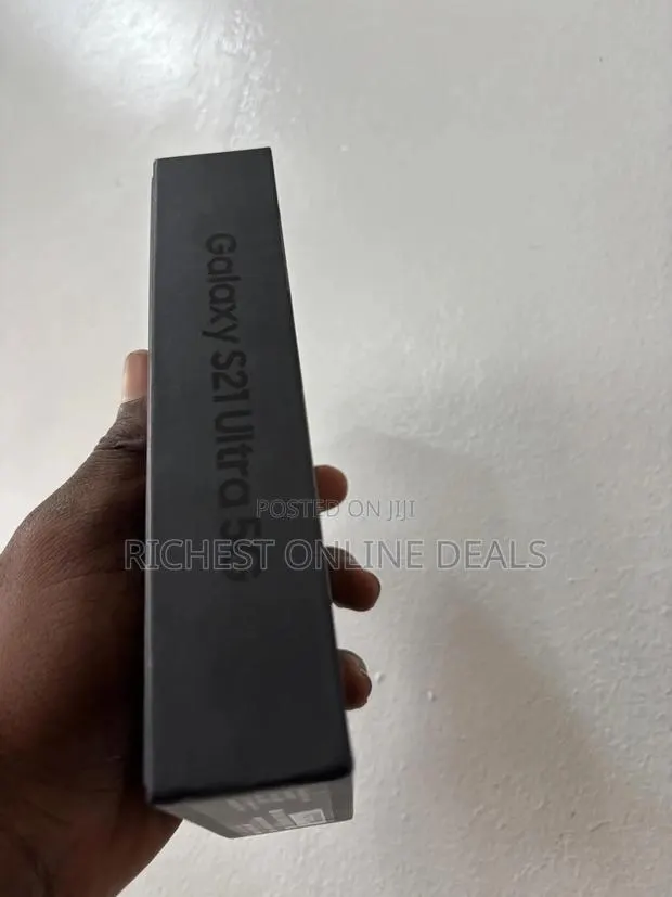 New Samsung Galaxy S21 Ultra 5G 128 GB Black · Photo 1