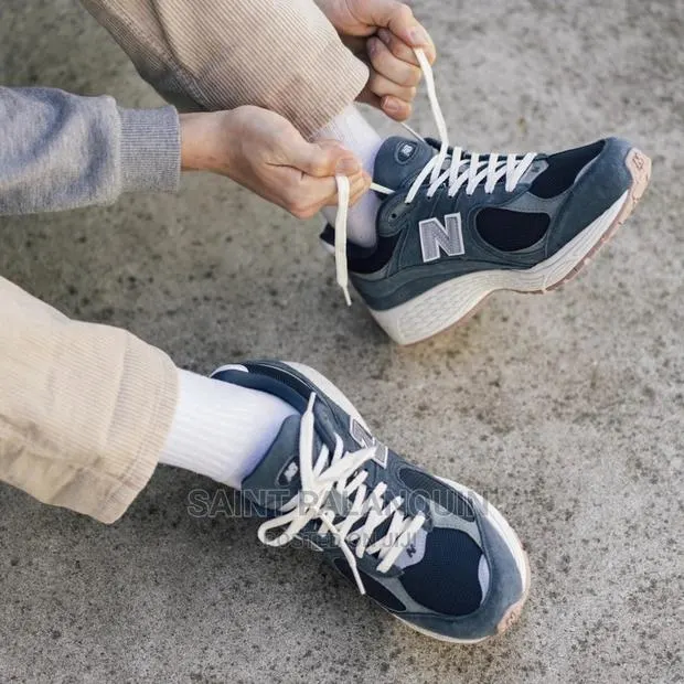 New Balance Sneaker · Photo 1