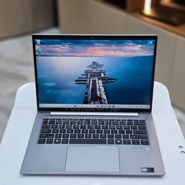 Laptop HP ZBook Firefly 14 G11 16GB Intel Core Ultra 7 SSD 512GB · Photo 1