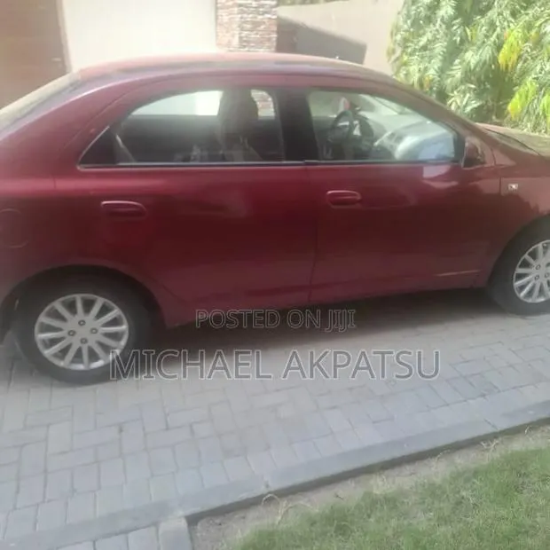 Chevrolet Cobalt 1.4 Sedan FWD 2018 Red · Photo 1