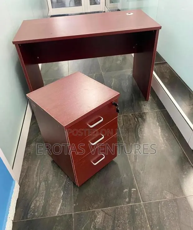 1.2m Office Table · Photo 1