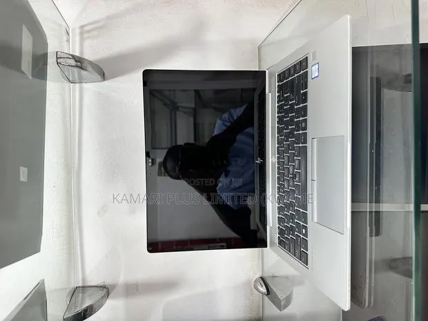 Laptop HP EliteBook 1040 G8 32GB Intel Core i7 SSD 512GB · Photo 1