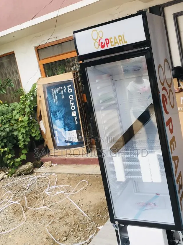 Display Glass Singledoor Pearl PVC-424-2B Essential Fridge · Photo 1