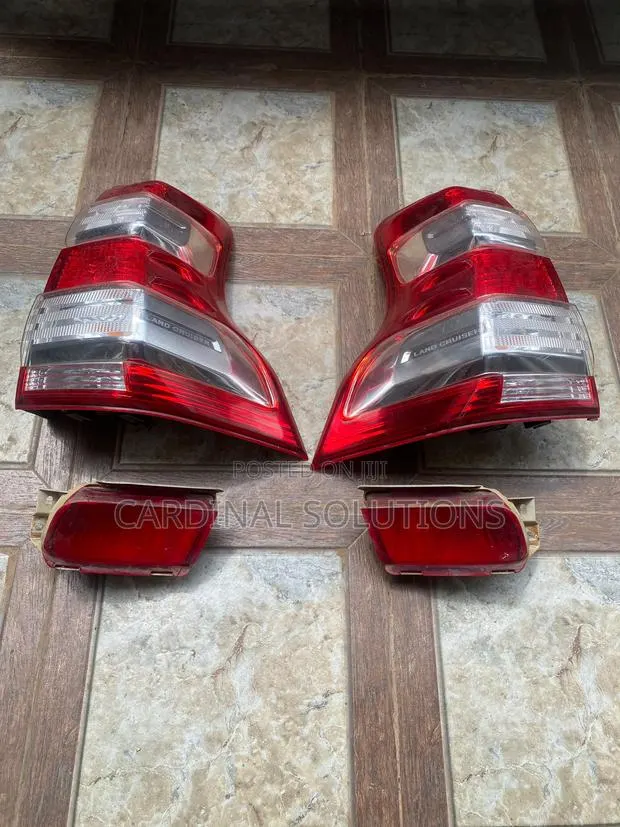 Toyota Prado 150 Original Rear Tail Lights – Complete Set · Photo 1