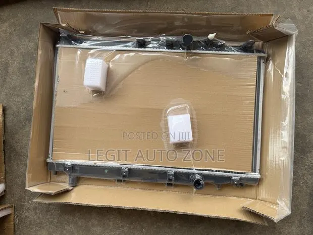 Honda HRV 2018,2019,2020,2021,Radiator Tank Available · Photo 1
