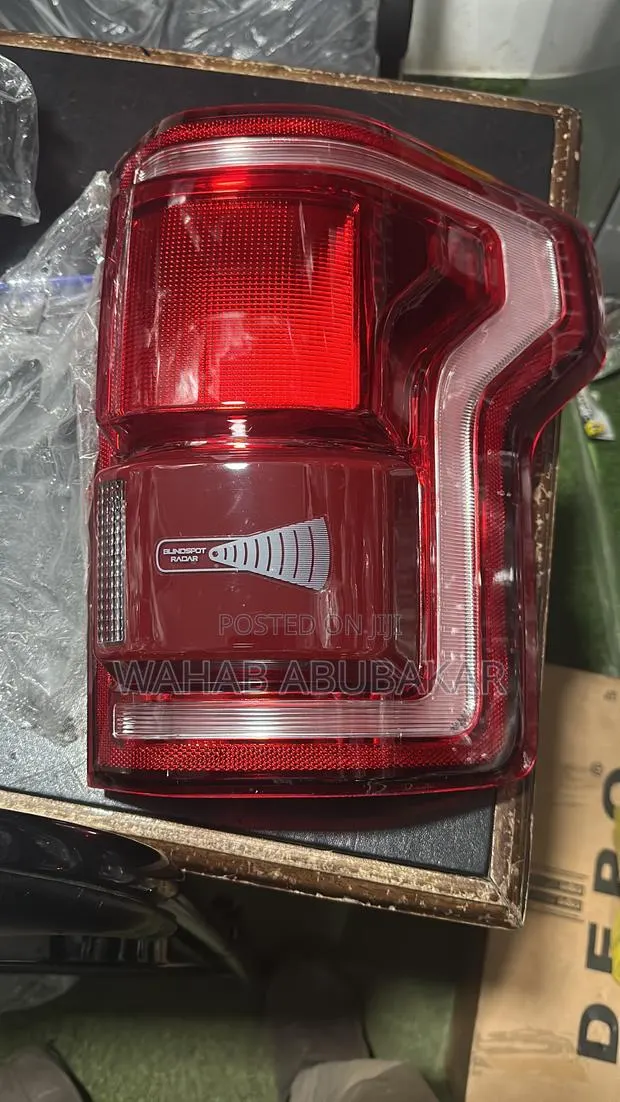 Ford F150 2018 Taillight Pair · Photo 1