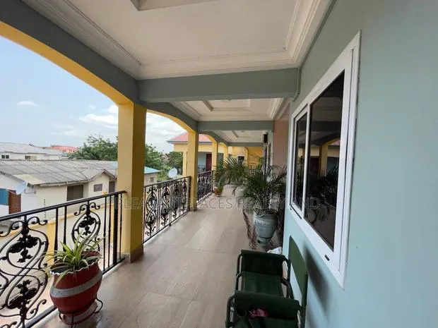 3bdrm Apartment in Pleasantplaces, East Legon for rent · Photo 1