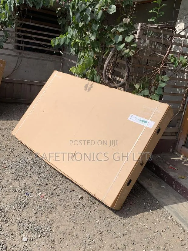 Secure Best 85-Inch Samsung Du8000 Crystal Uhd Smart Tv · Photo 1