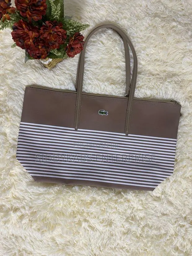 Maxi Lacoste Ladies Bag · Photo 1