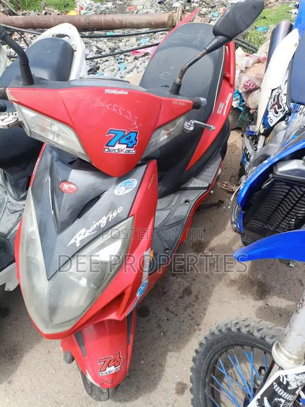 Kymco 2020 Red · Photo 1