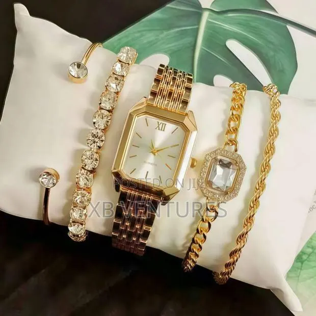 Fashionable Bracelet Watch Square Quartz Timepiece Five-Piece Set · Photo 1