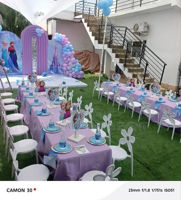 Cartoon Themed Decor for Kids · Photo 1
