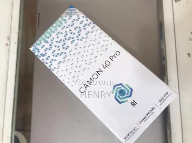 New Tecno Camon 40 Pro 5G 256 GB Blue · Photo 1