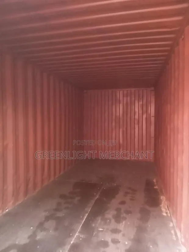 Foreign Containers · Photo 4