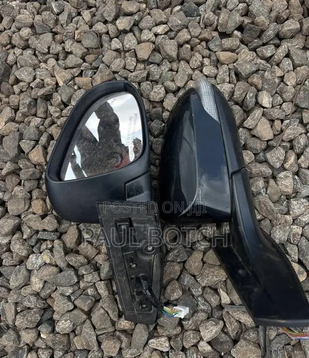 2019,2020,2021,2022,2023 Toyota C-Hr Side Mirrors(Pair) · Photo 1