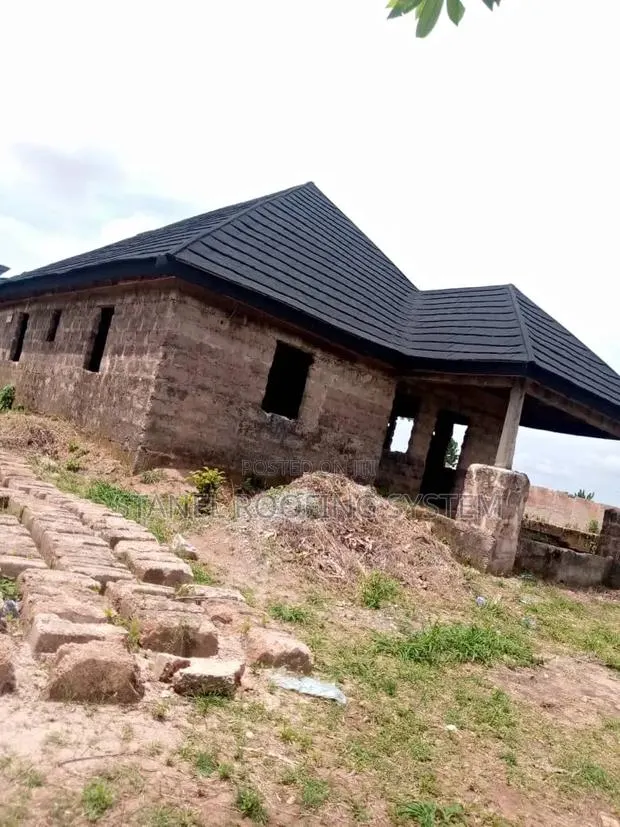 Quality Roofing Construction · Photo 1