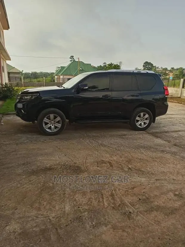 Car Hire Rent a Prado for Weddings Business Trips Tours Trip · Photo 1