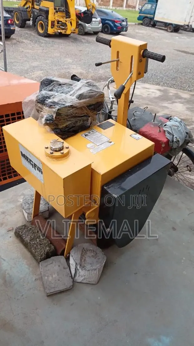 Road Roller 300kg · Photo 1