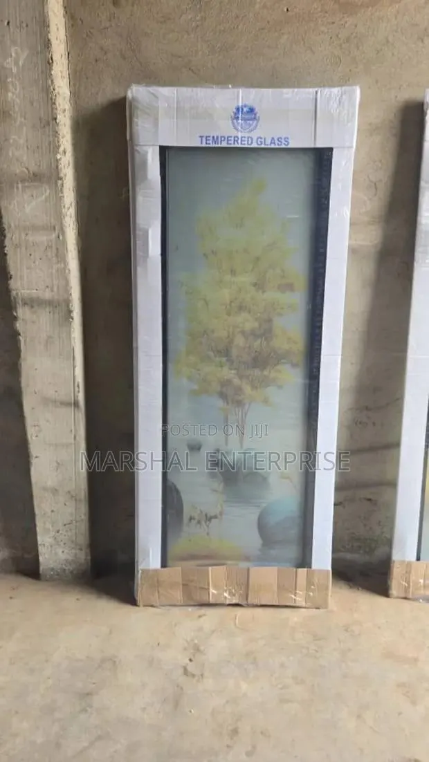 Toilet/Bathroom Glass Door · Photo 1