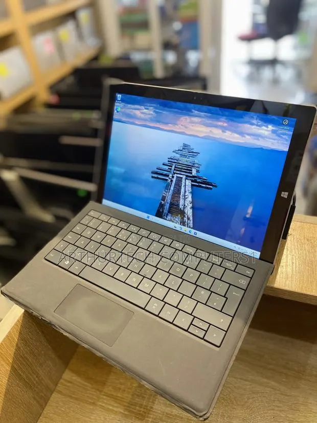 Laptop Microsoft Surface Pro 3 4GB Intel Core i3 SSD 60GB · Photo 1