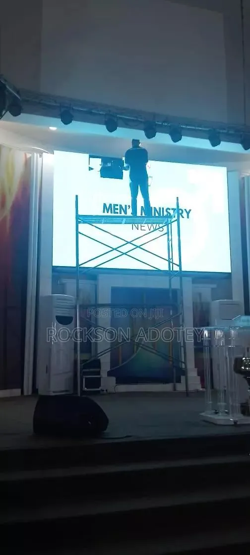 LED Screens / Video Wall Repairs and Installation Services · Photo 1