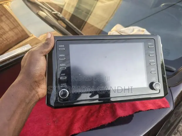 Corolla Radio/Tape 2020-2024 · Photo 1