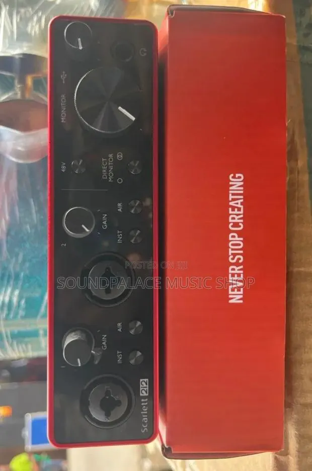 Focusrite Scarlett 2i2 3rd Gen USB Audio Interface · Photo 1