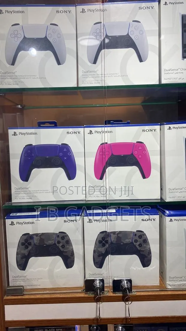 PS5 Controller · Photo 1