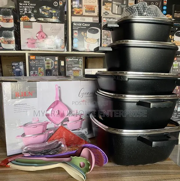 B.H.N 21pcs Cookware Including 28cm Fry Pan · Photo 1