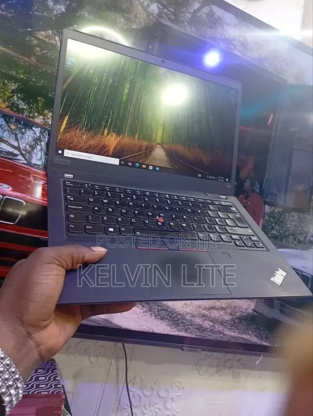 Laptop Lenovo Thinkpad T490s 8GB Intel Core I5 SSD 256GB · Photo 1