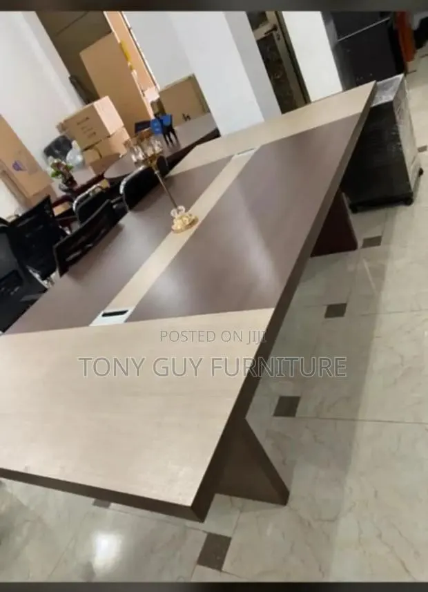 Conference Table 8 Seater · Photo 1